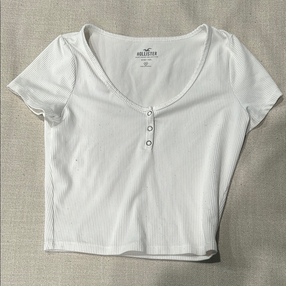 Hollister Women's White Ribbed Top